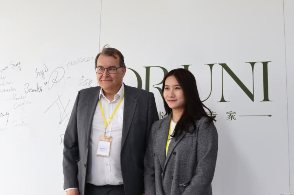 AI代写风险激增,多博学DR.UNI解析学术合规生存法则